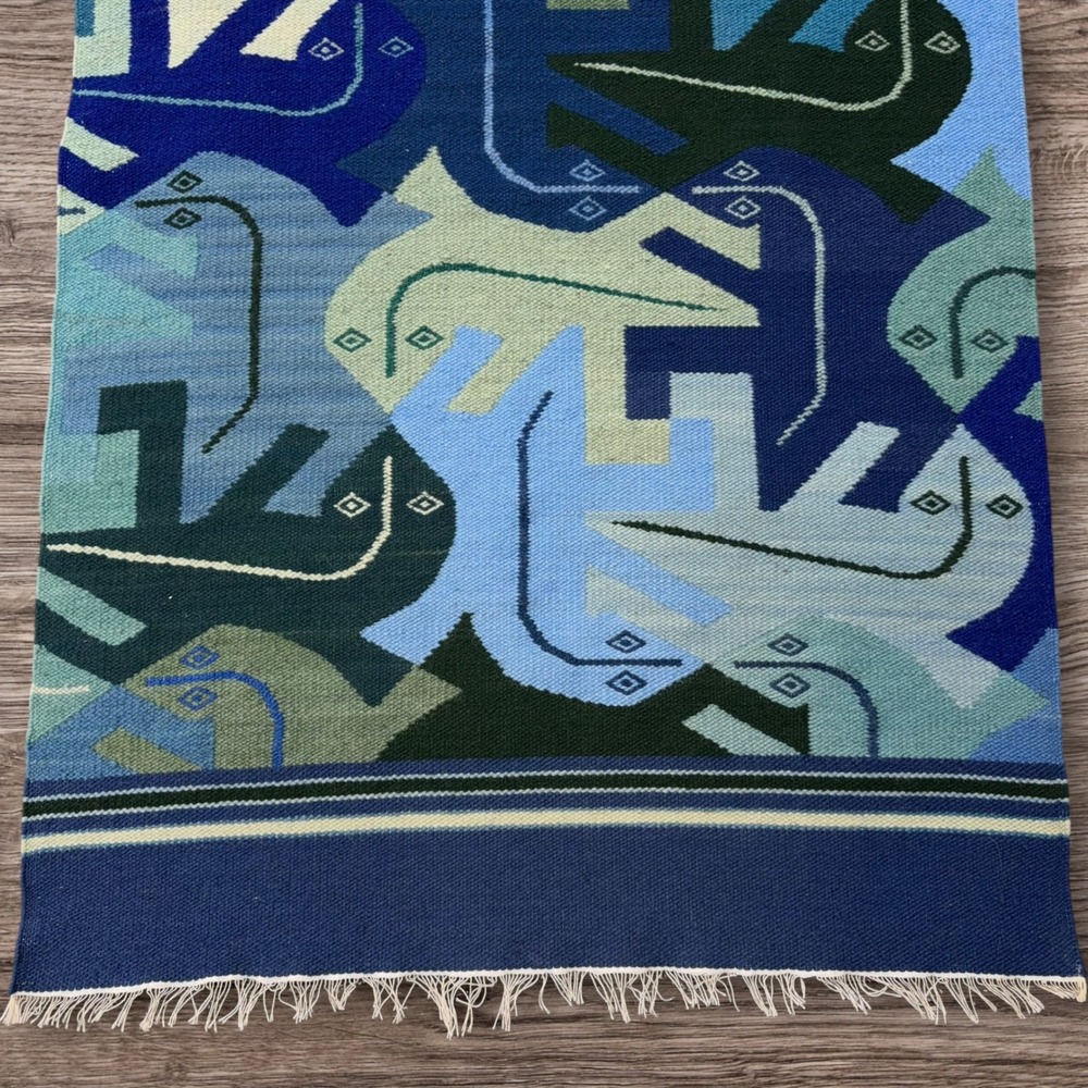 Vtg MC Escher Style Lizard Tessellation Handwoven Wool Tapestry Wall Art Blue - Picture 6 of 7